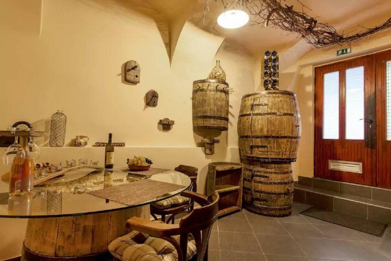 דירות לובליאנה Beer & Wine Cellar מראה חיצוני תמונה